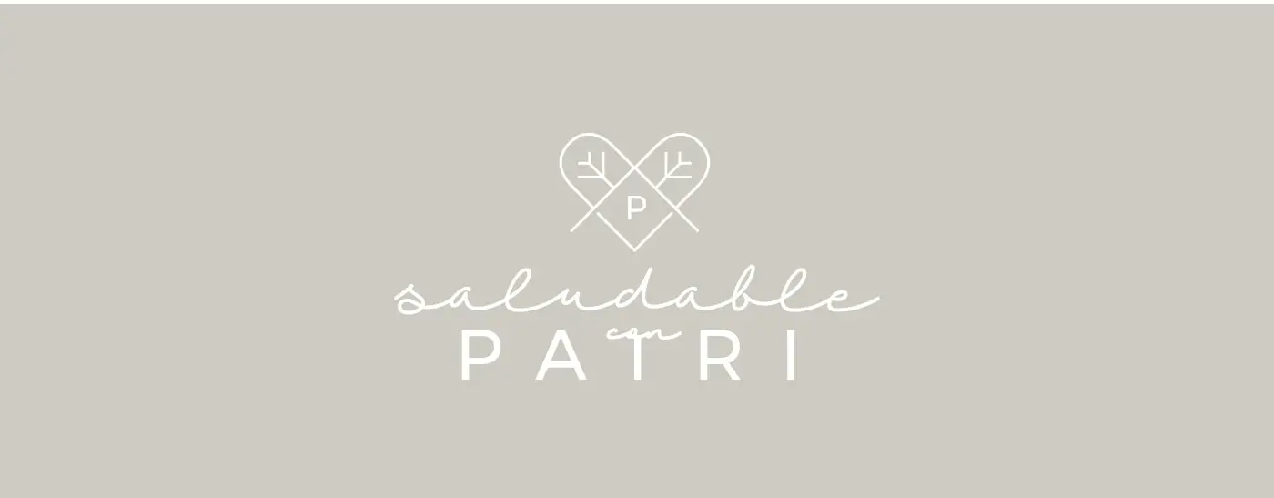 Logotipo de Saludable con Patri con corazón lineal y tipografía manuscrita en beige