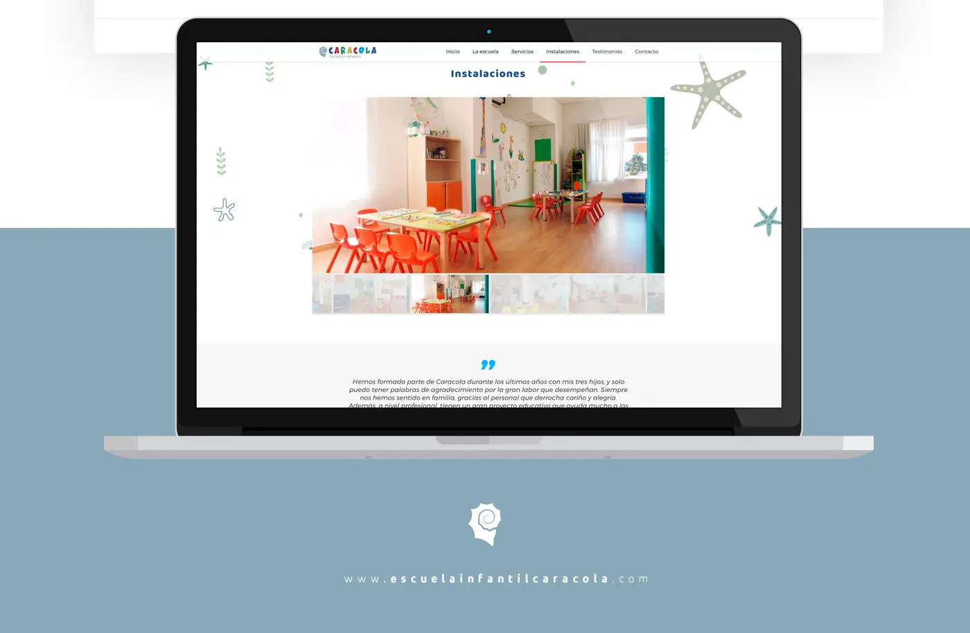 Mockup en portátil de la página Instalaciones con foto del aula infantil