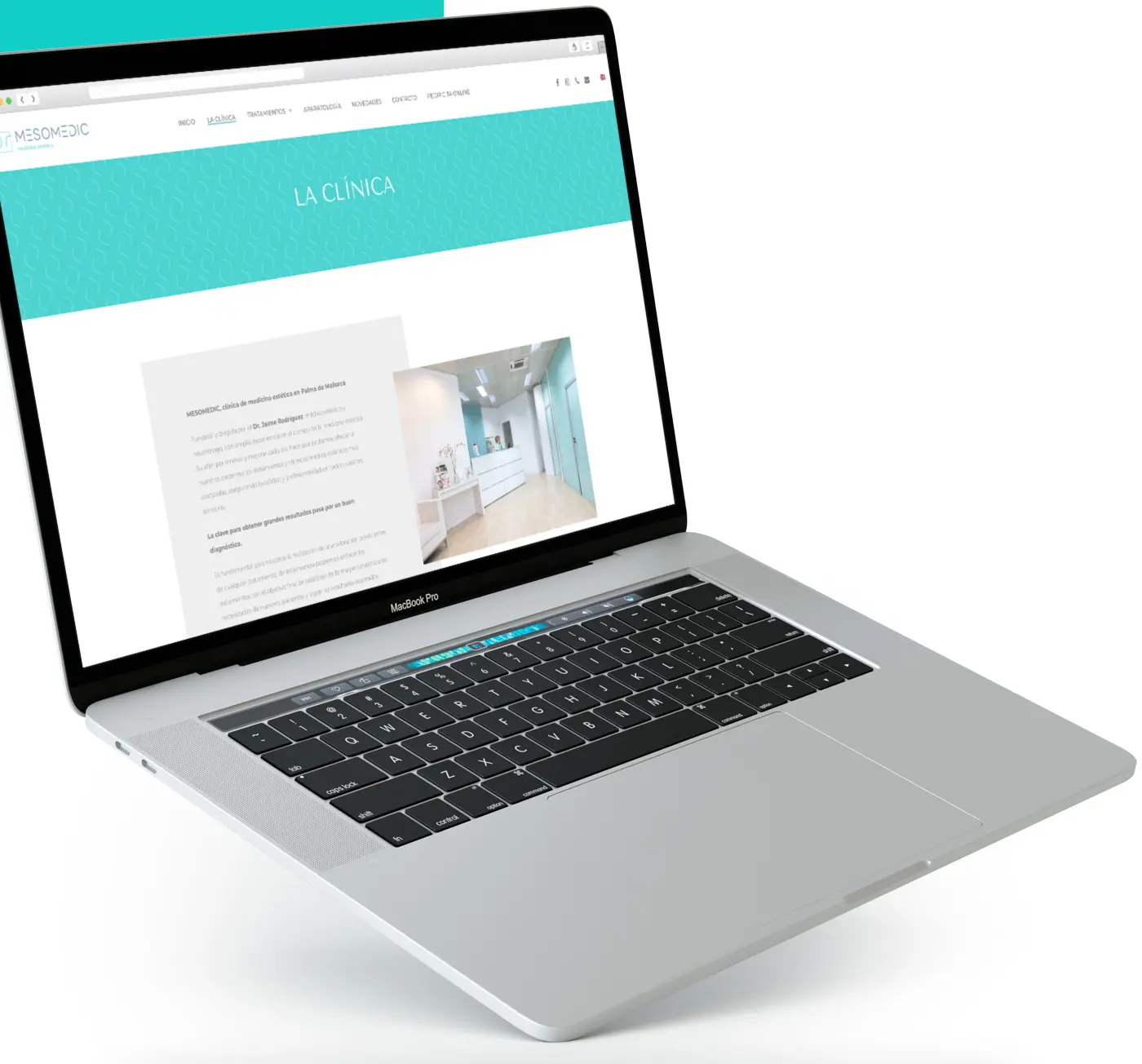 Mockup en portátil de la página La Clínica del sitio web
