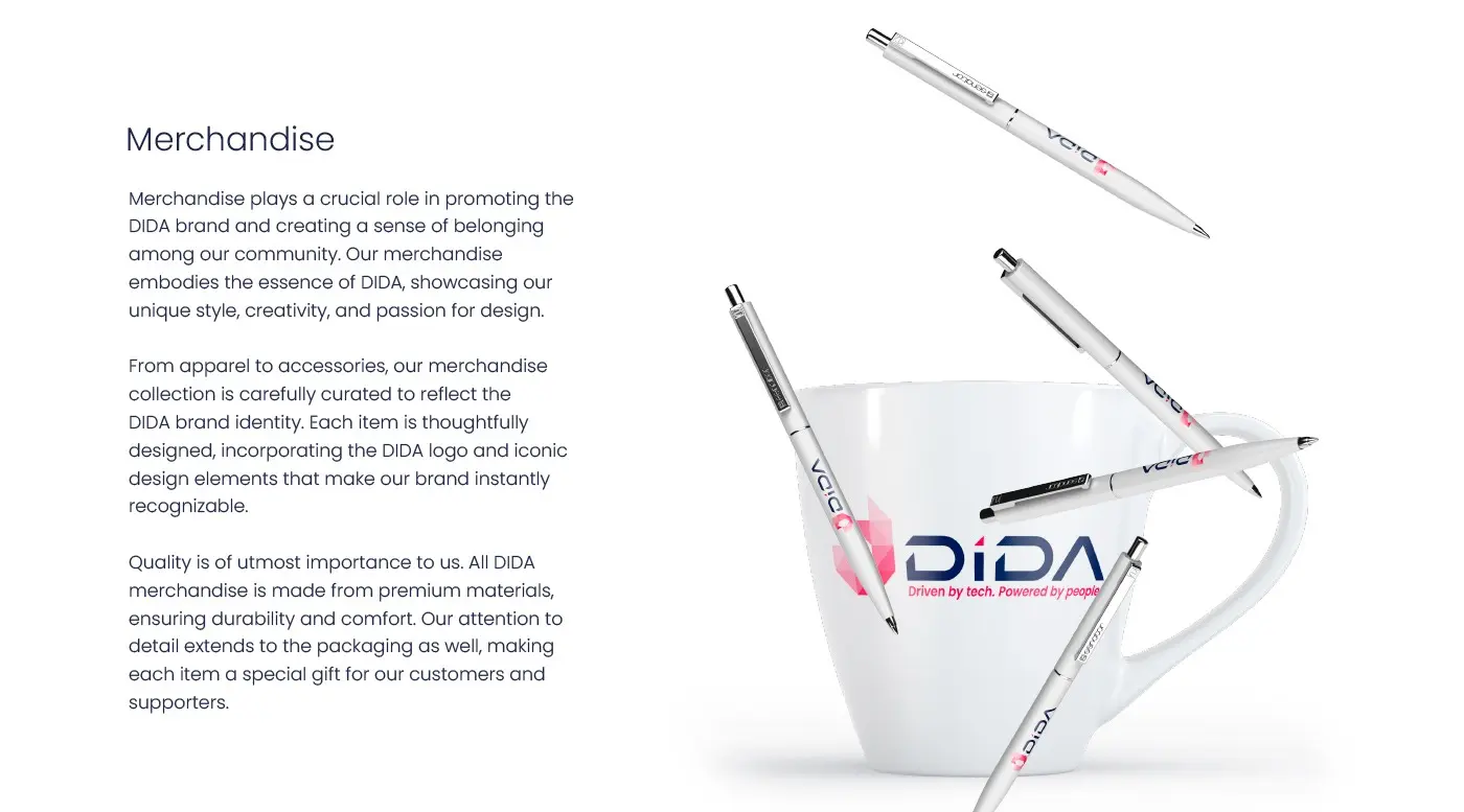 Mockup of pens and a coffee mug with the Dida Travel logo