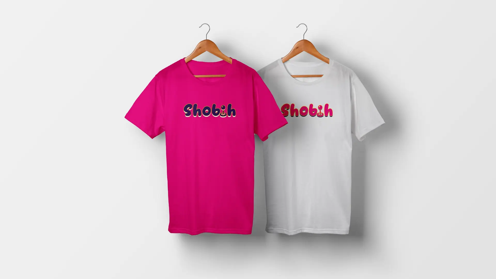 Camisetas rosa y blanca con el logotipo Shobih estampado