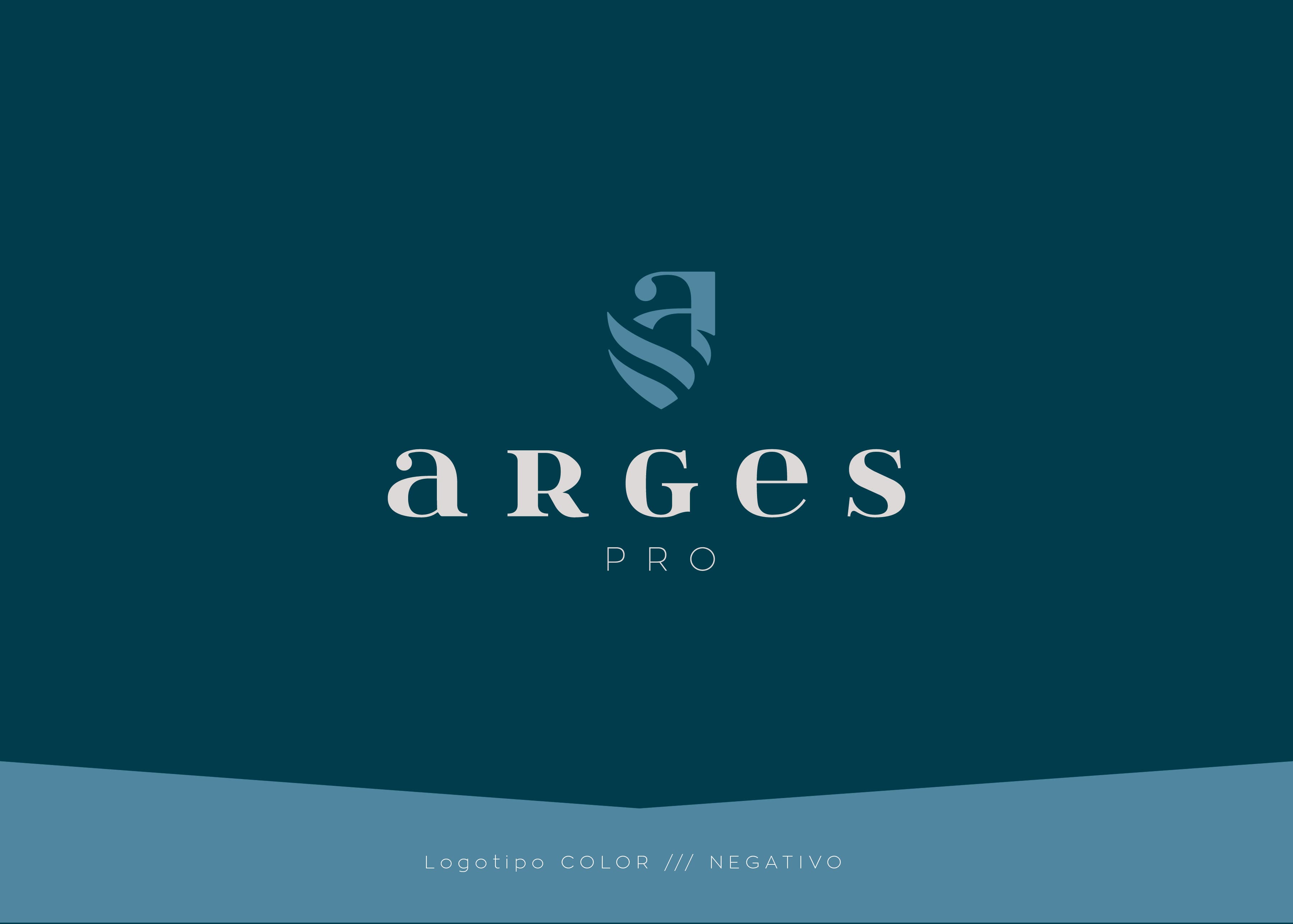 Logotip d'Arges Pro en versió color negatiu sobre fons blau fosc