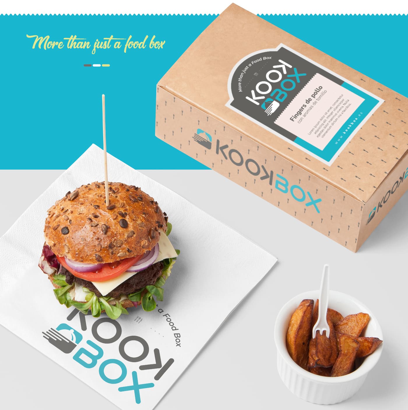 Packaging de caja kraft con etiqueta de menú junto a una hamburguesa gourmet y patatas fritas en salsera