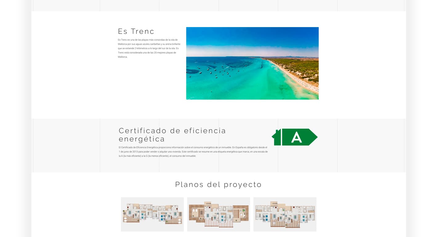 Página de Es Trenc con la playa, el certificado energético y los planos del proyecto