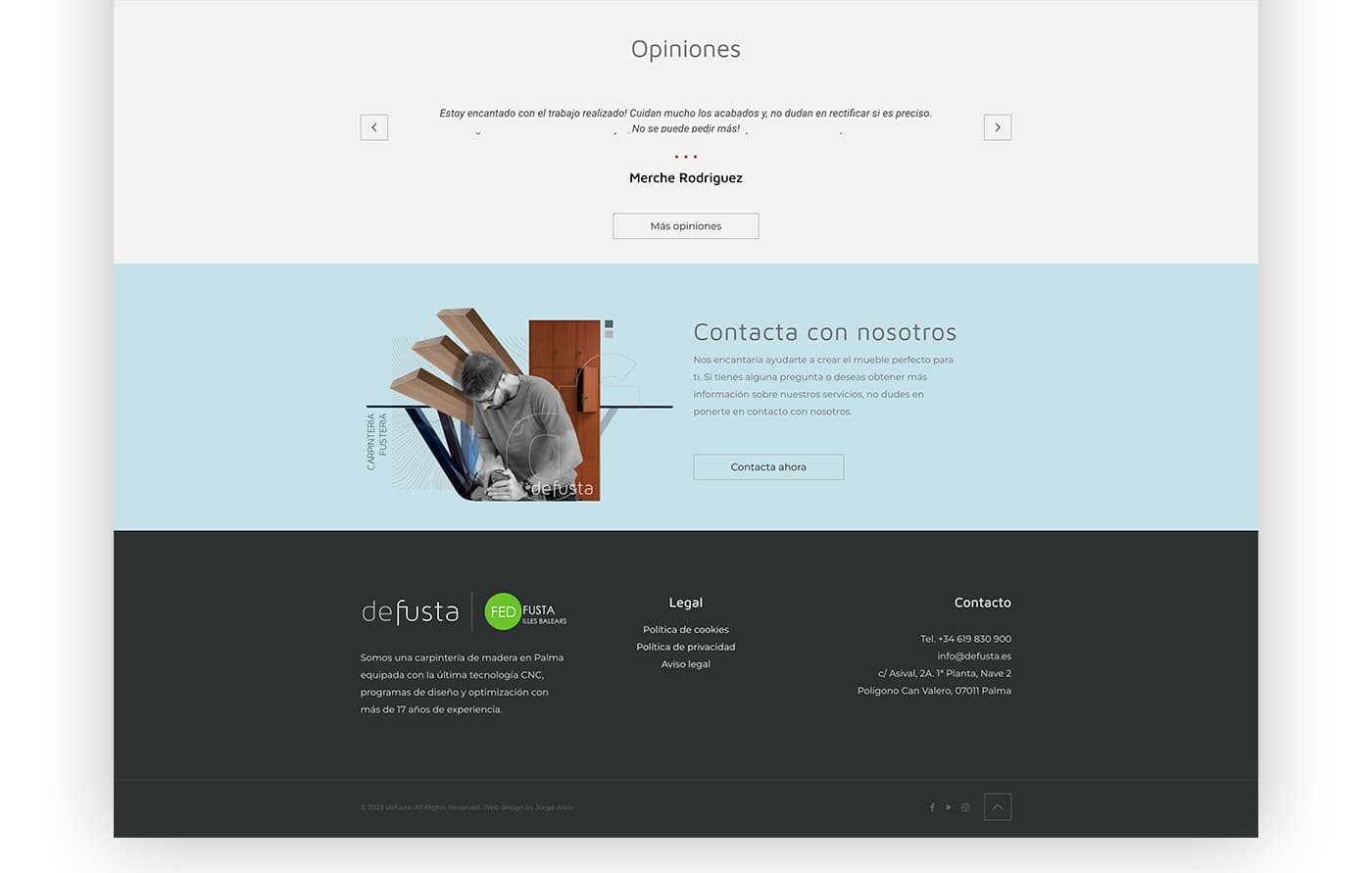 Página de opiniones de clientes con la reseña de una clienta satisfecha