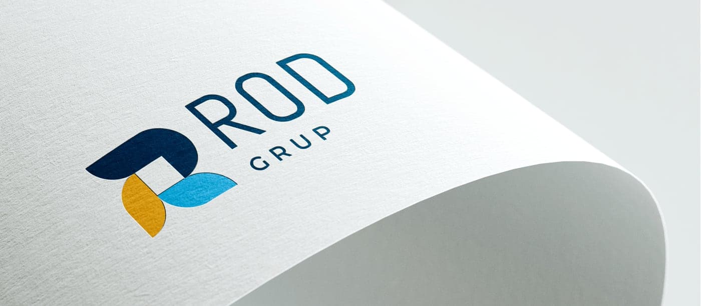 Detall del logotip Rod Grup en relleu sobre paper corporatiu