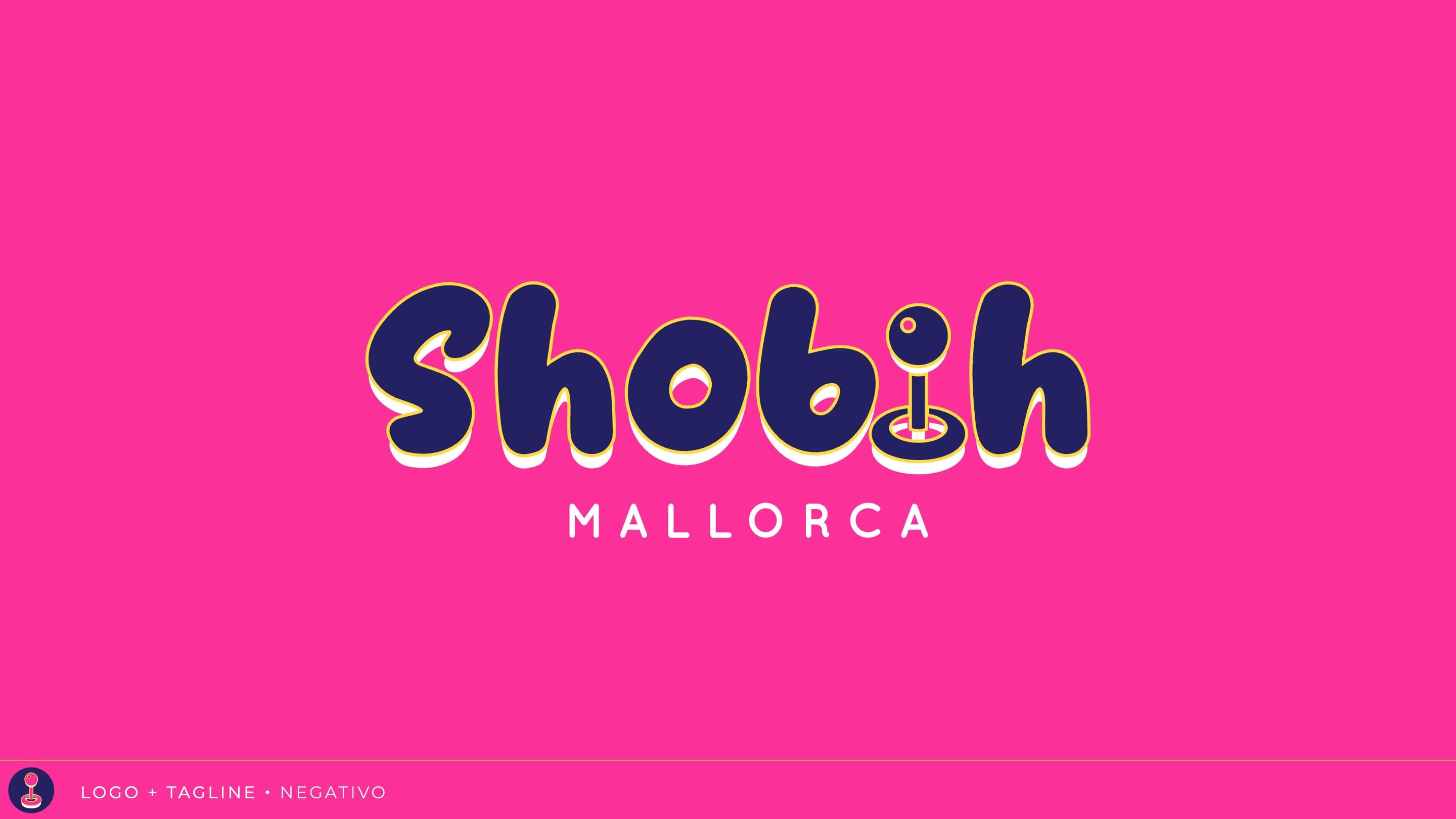 Logotipo Shobih con el símbolo del joystick en versión negativa sobre fondo rosa